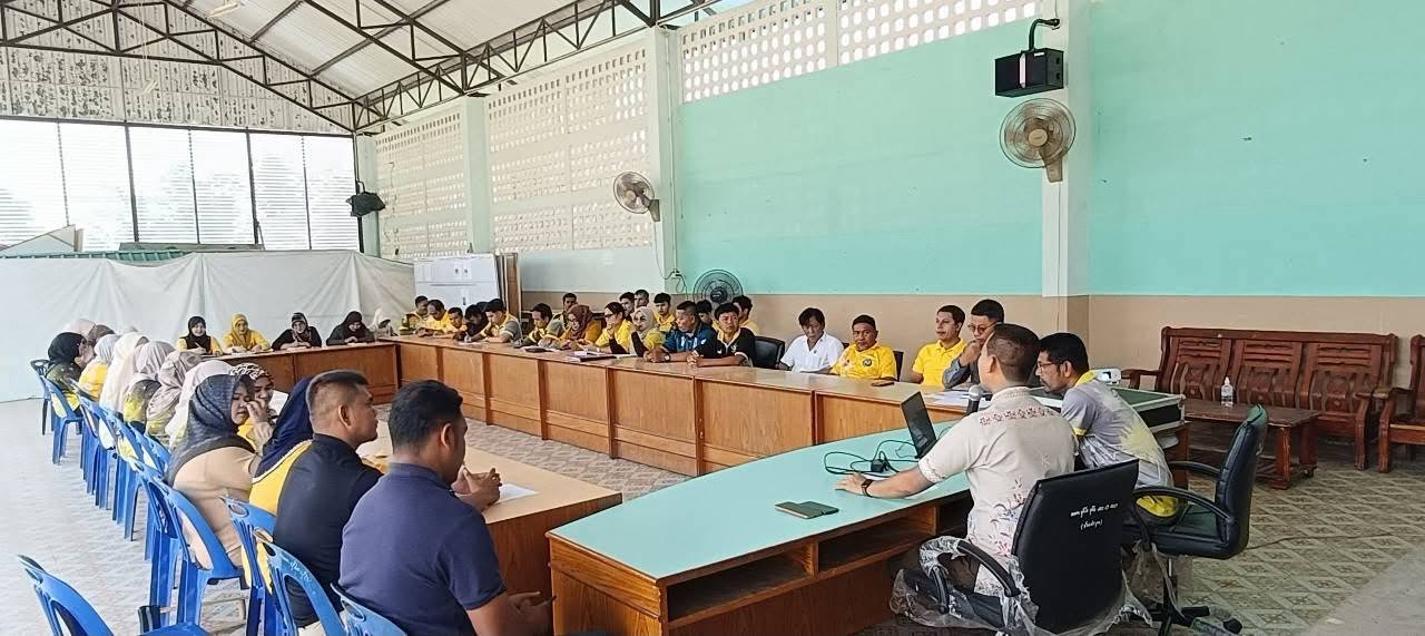 ประชุมเตรีมความพร้อมและซักซ้อมแนวทางการปฏิบัติในการป้องกันและแก้ไขปัญหาอุทกภัย วาตภัย และดินถล่ม