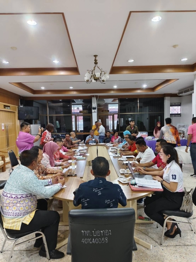 ร่วมประชุมเพื่อเลือกประธานกรรมการประสานแผนพัฒนาท้องถิ่นแบบบูรณาการฯ